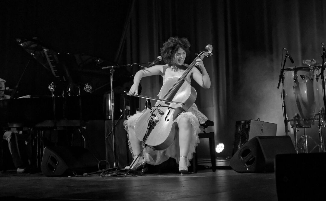 08/08/2024 – Ana Carla Maza Quintet à Pierrelatte pour Parfum de Jazz