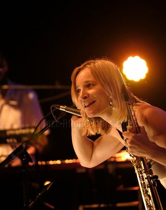 15/08/2024 – Nora Kamm Quintet à Buis-les-Baronnies pour Parfum de Jazz